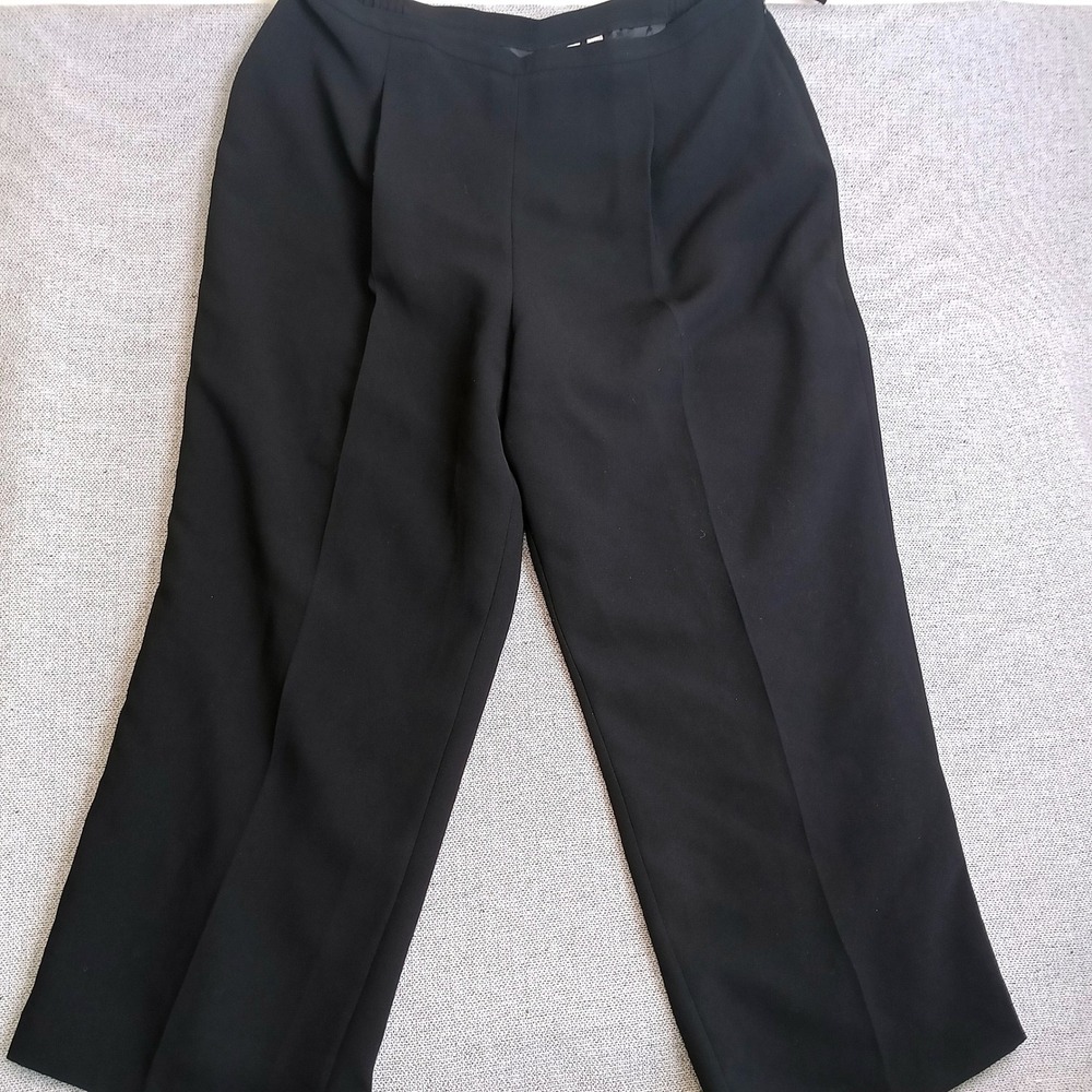 Le Suit Dress Pants Woman 22W Black Excellent Pleated Wide Leg High Rise Pant